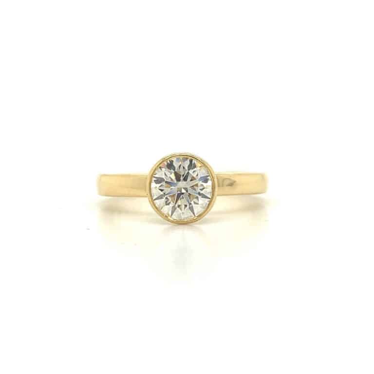 Angelica &ndash; Round Bezel Set Solitaire Engagement Ring