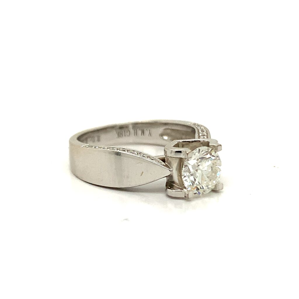 0.80ct G SV2 Round Engagement Ring