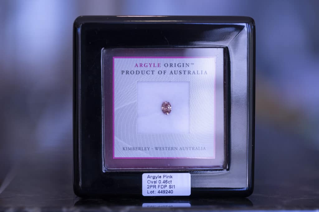 0.46ct 2PR SI1 Oval Pink Diamond