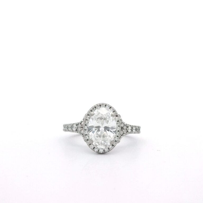 Anna &ndash; Oval Split Band Halo Engagement Ring