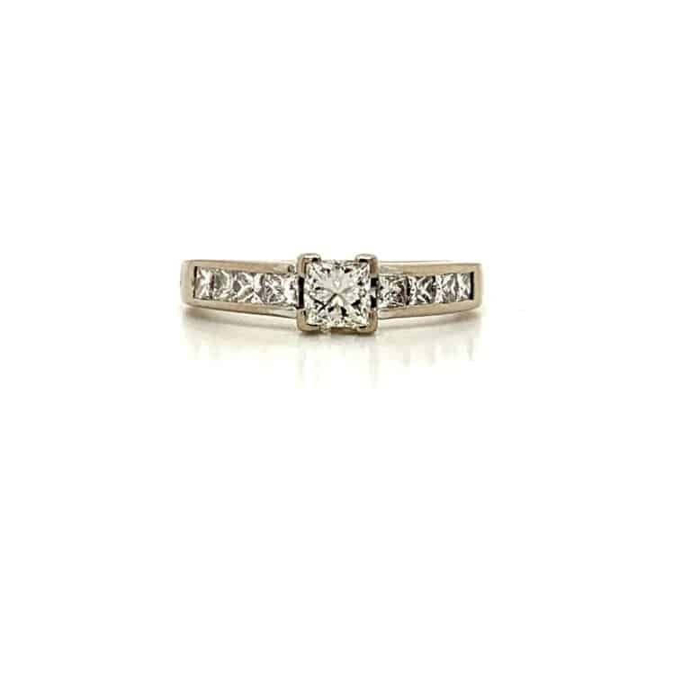 0.30ct H SI Petite Princess Diamond Engagement Ring