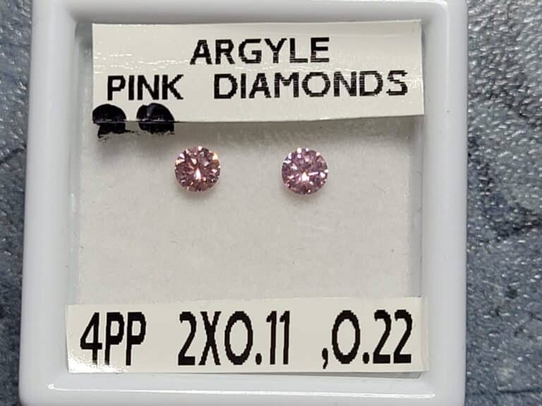 0.22ct 4PP SI Round Pink Diamond Pair