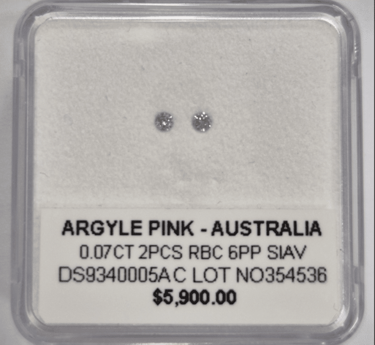 0.07ct 6PP Round Pink Diamond Pair