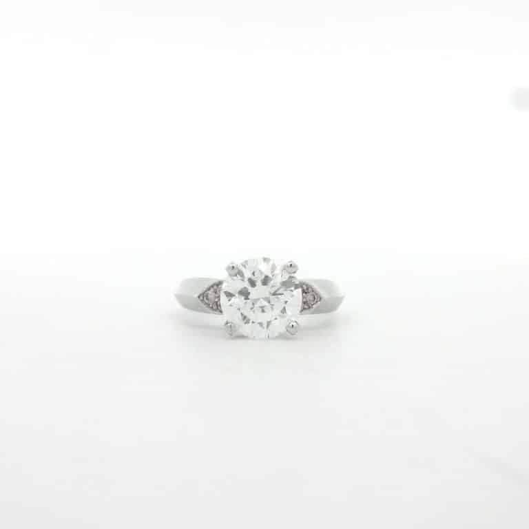 Caroline – 2ct E SI1 Round And Pink Diamond Engagement Ring