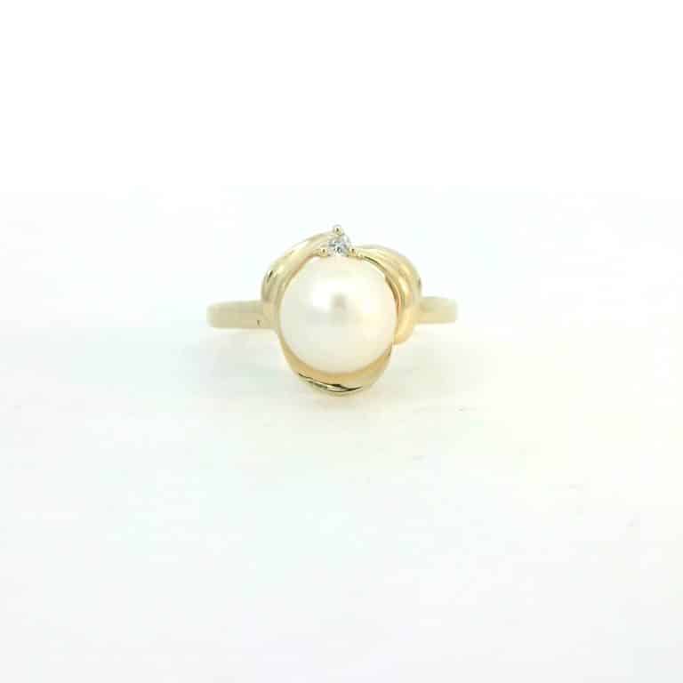 8mm Pearl and Diamond Dress Ring