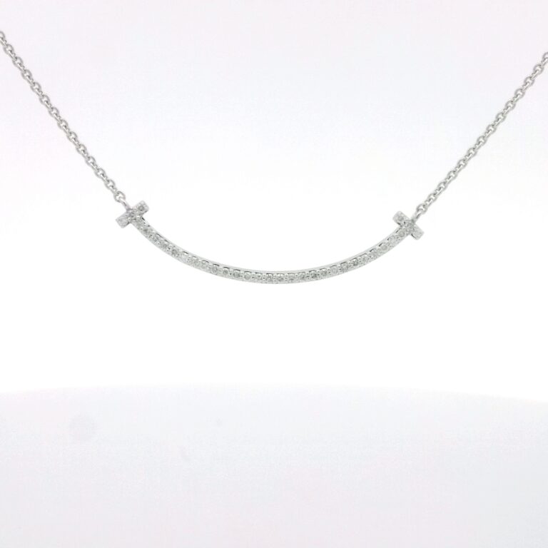 0.10ct Round Diamond Petite Curved Bar Pendant