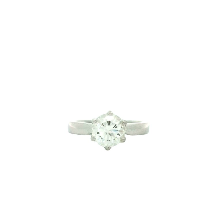 Ariel &ndash; 6 Claw Round Solitaire Engagement Ring