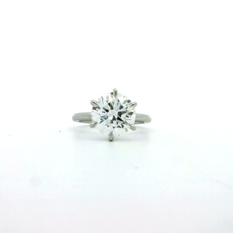 Freya &ndash; 3ct E VS Round Lab-Diamond Engagement Ring